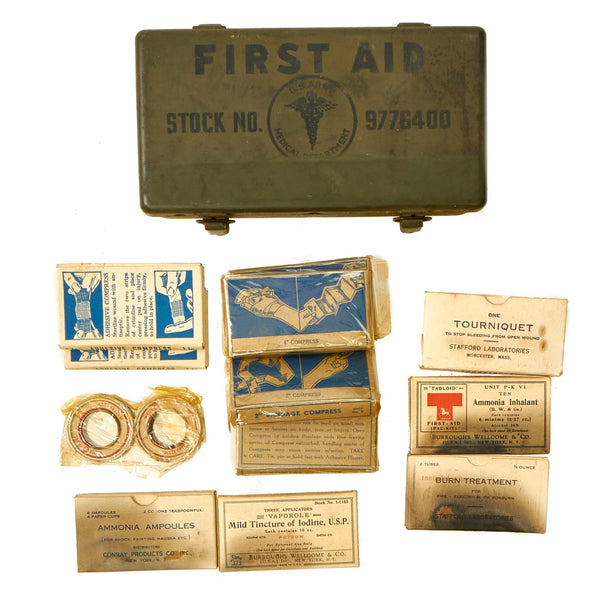 Original U.S WWII Jeep Emergency First Aid Kit 12 Unit - Complete