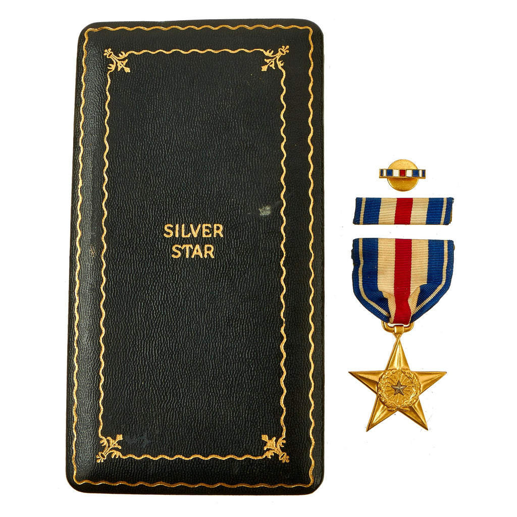 Original U.S. WWII Silver Star Set With Presentation Case - Complete Set Original Items