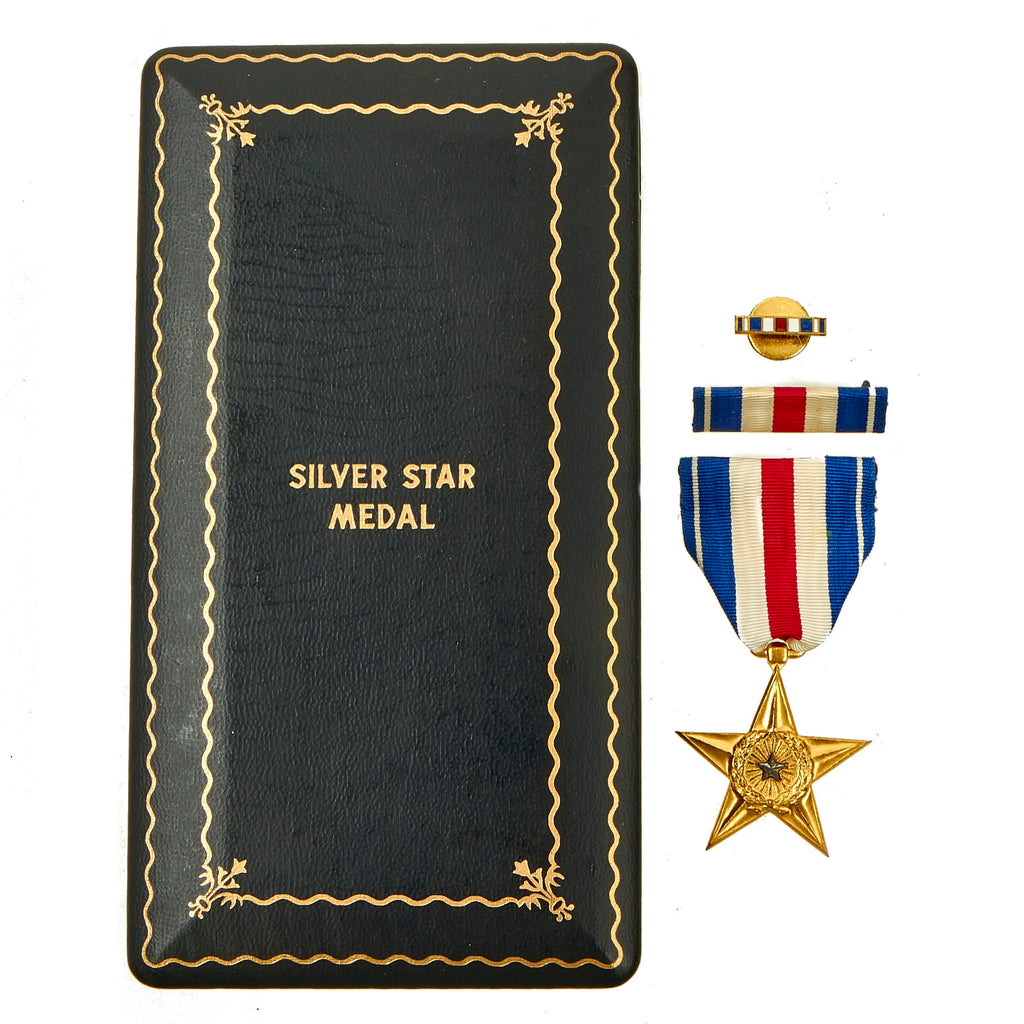 Original U.S. WWII Excellent Condition Silver Star Set With Engraving Request Card - Complete Set Original Items