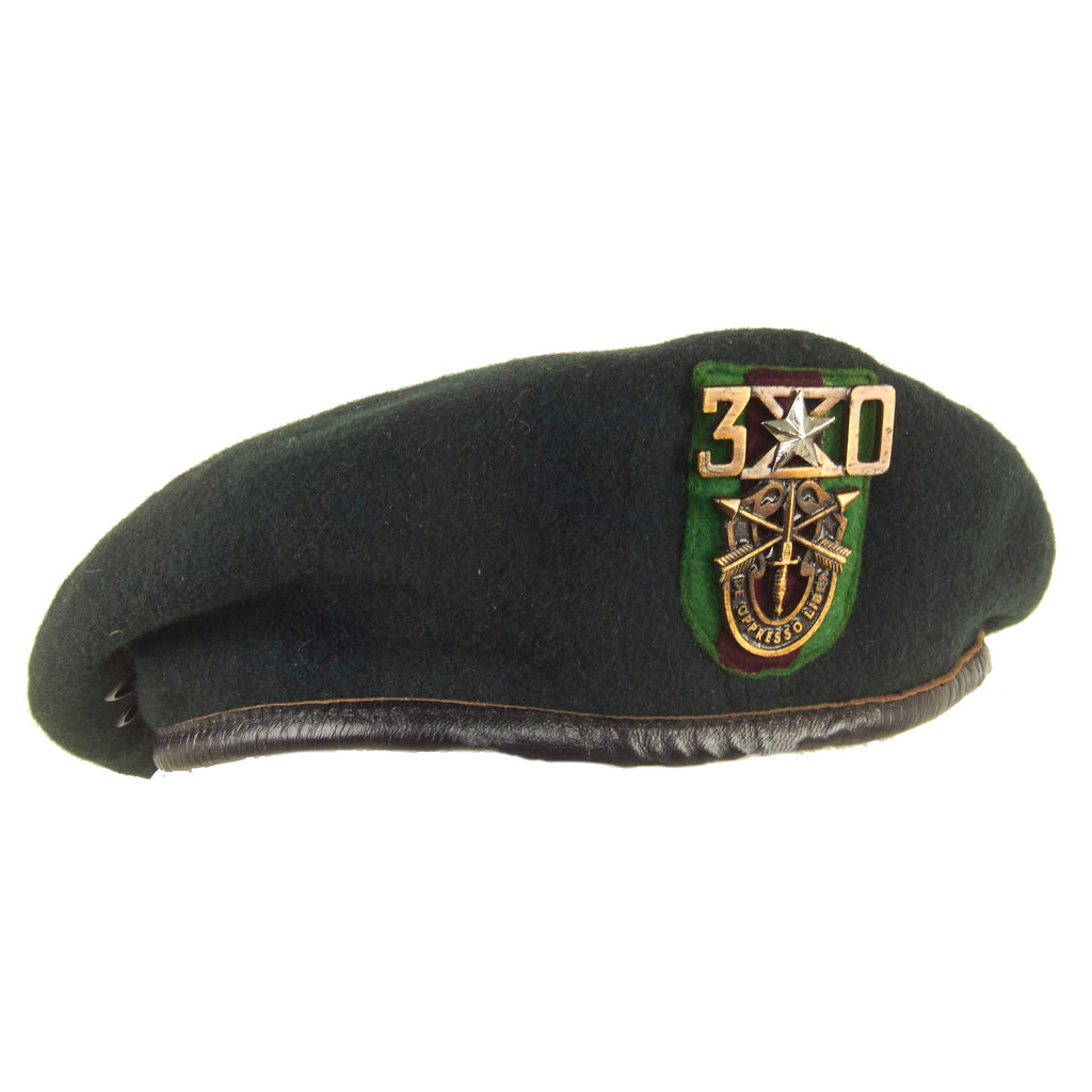 Original U.S. Post Vietnam War Era Special Forces Association 30 Year Membership Green Beret with Hand-Made Flash - Dated 1982, Size 7 Original Items