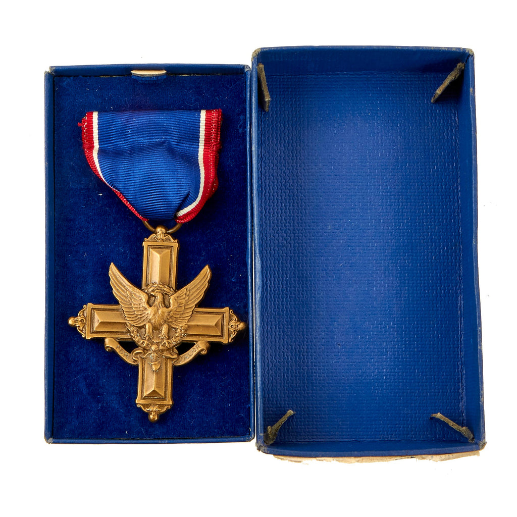 Original U.S. WWII Distinguished Service Cross With Box Original Items