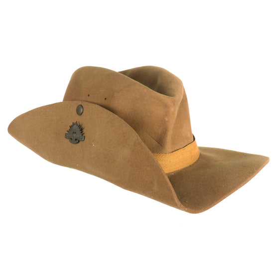 Original Australian WWII Australian Commonwealth Military Forces Slouch Hat by Vero & Everitt Ltd. - Dated 1943 - Size 7 ¼ Original Items