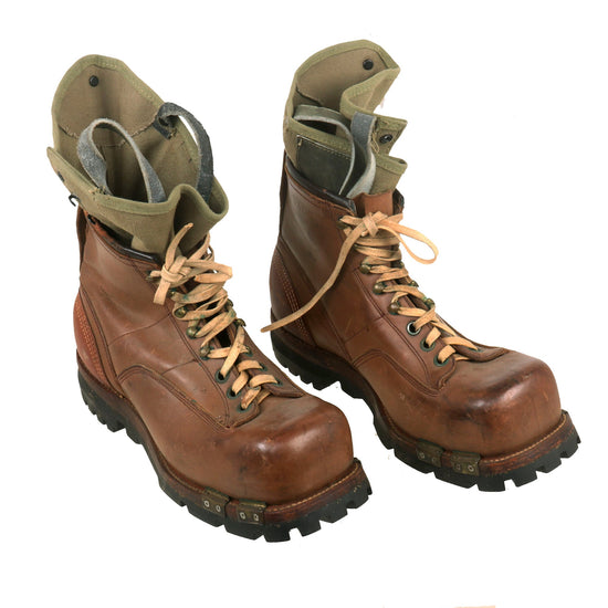 Original U.S. WWII Army Size 8½ D Ski Mountain Boots by A. Sandler Co. - Dated 1943 with Gaiters Original Items