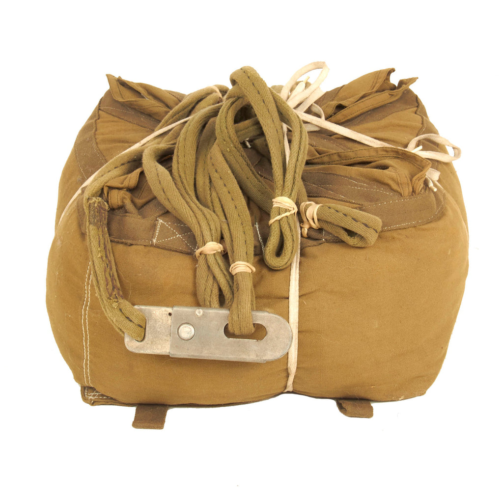 Original U.S. WWII G-1 Type Cargo Parachute Bag With Static Line Original Items