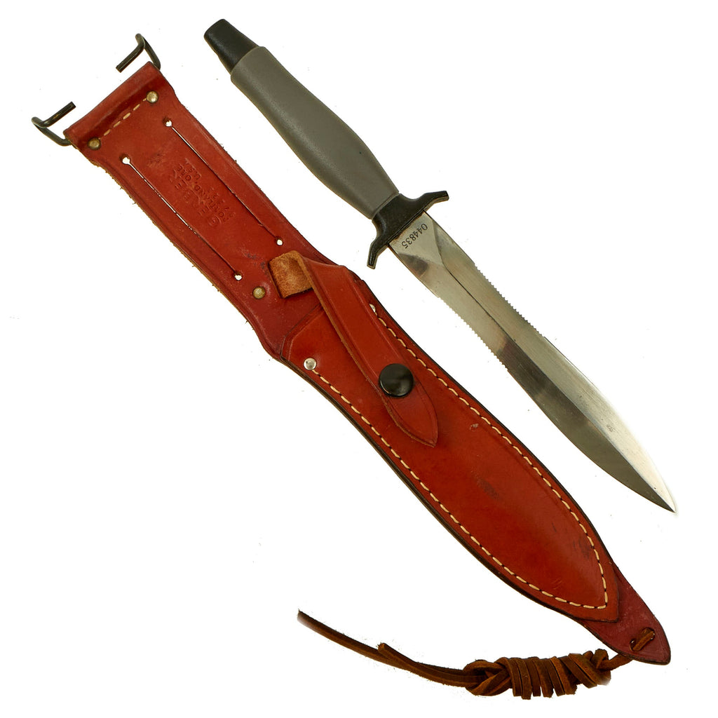 Original U.S. Post Vietnam War “Unissued” Condition Gerber MkII Fighting Survival Knife with Scabbard - Serial 044835 Made in 1976 Original Items