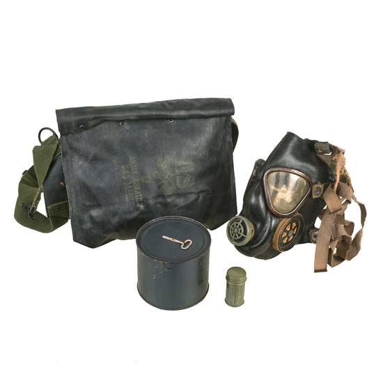 Original U.S. WWII D-Day Invasion E7 Assault Carrier With M5 Gas Mask & Sealed M11 Canister