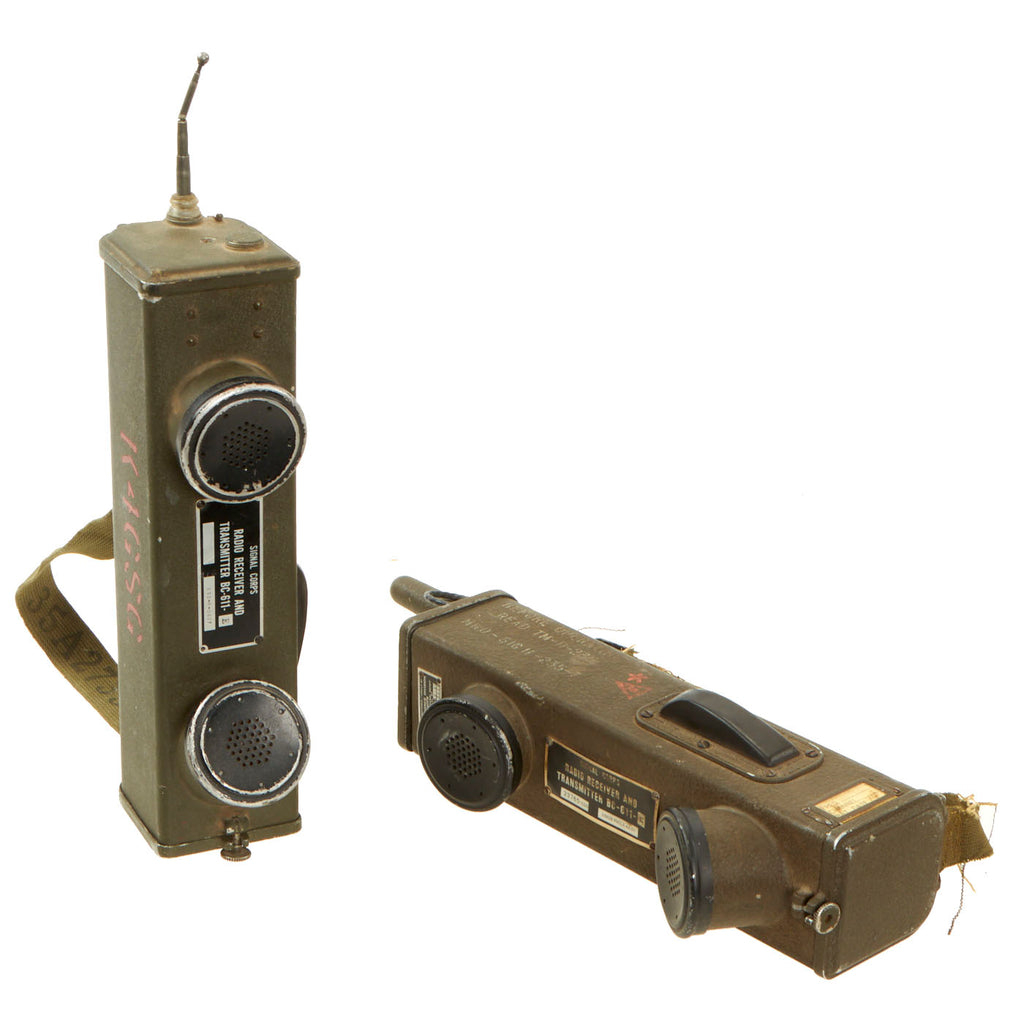 Original U.S. WWII Handie Talkie SCR-536 Radio Transceiver - Set of 2 BC-611 Original Items