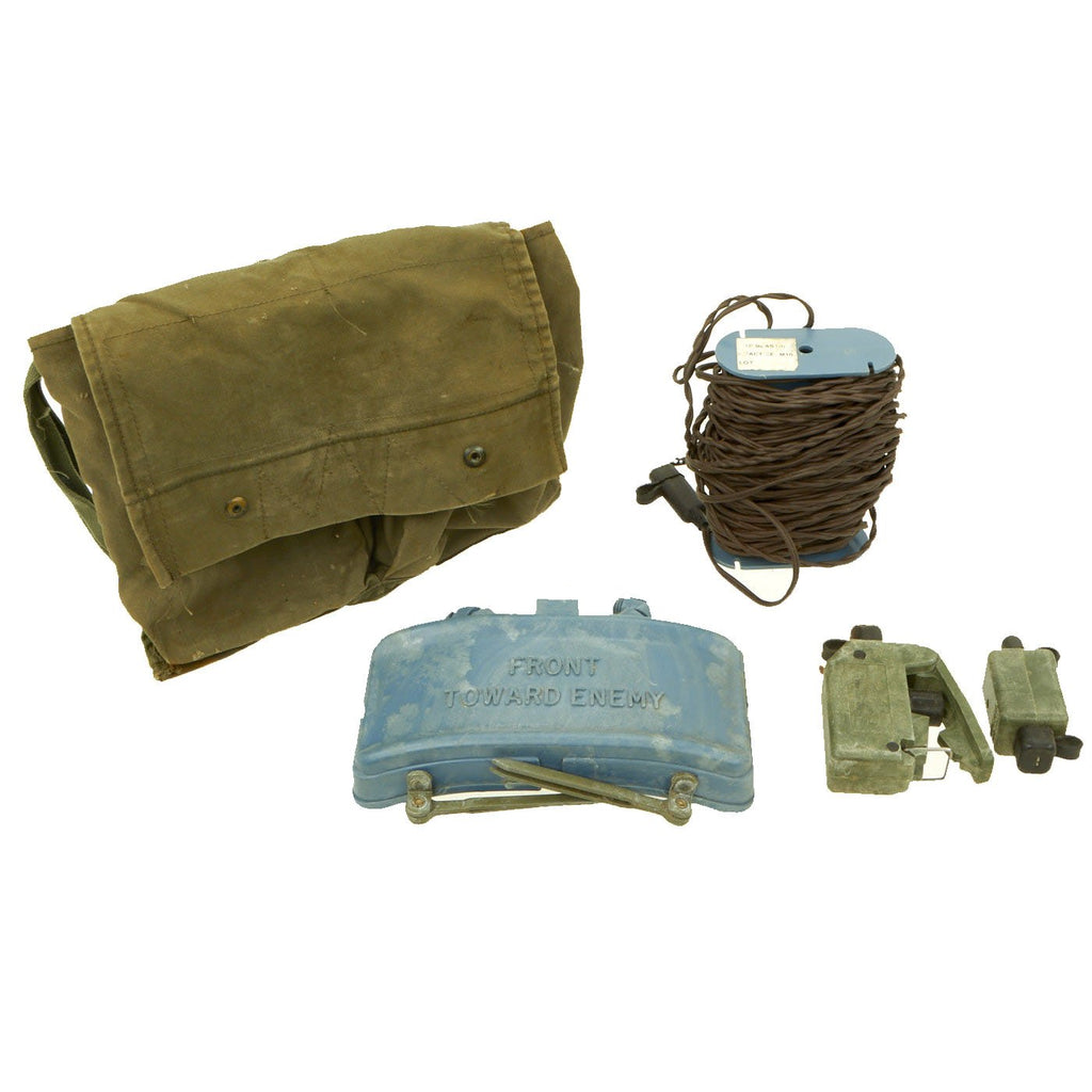 Original U.S. Vietnam War M68 Claymore Mine Training Kit with Bag - Inert Original Items