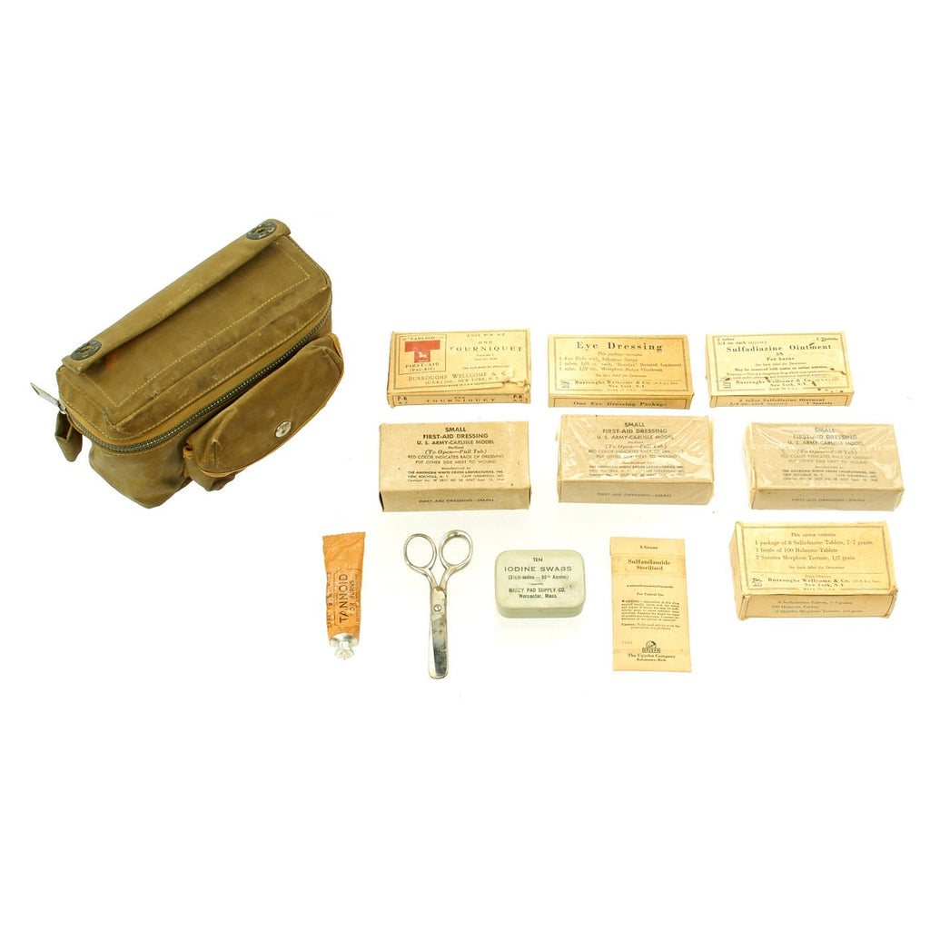 Original U.S. WWII Aeronautic First Aid Kit for B-17 & B-24 Bombers and C-47 Skytrain Original Items