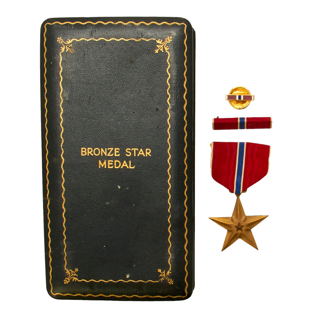 Original U.S. WWII Bronze Star, Ribbon and Lapel Pin with Presentation Box - Name Engraved Original Items