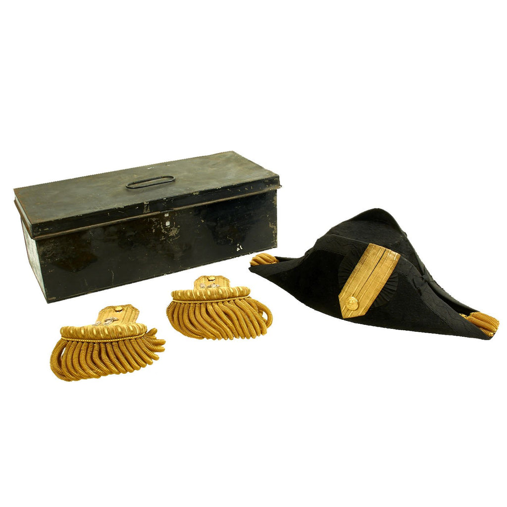 Original U.S. WWI Naval Officer Fore-and-Aft Hat with Epaulettes in Ti ...