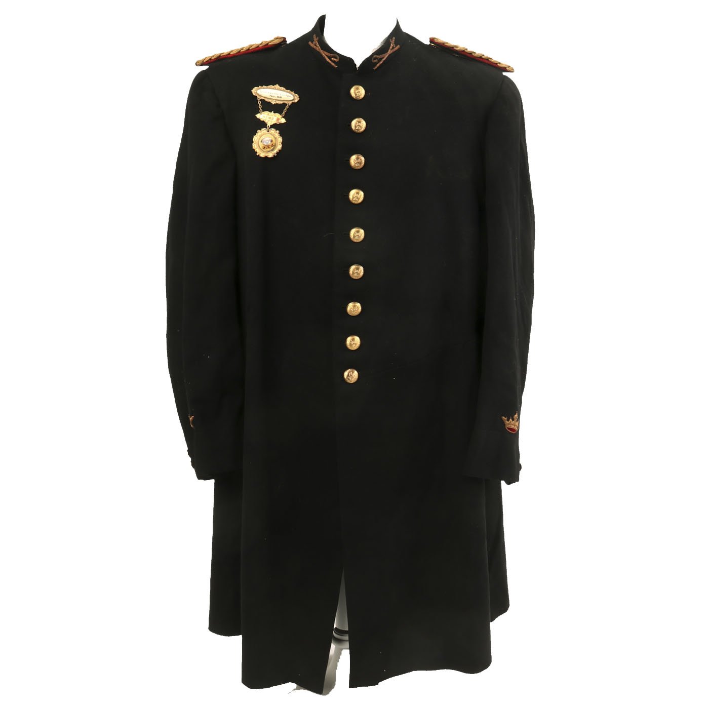 From vintage uniforms & rifles to new combat dress to grand