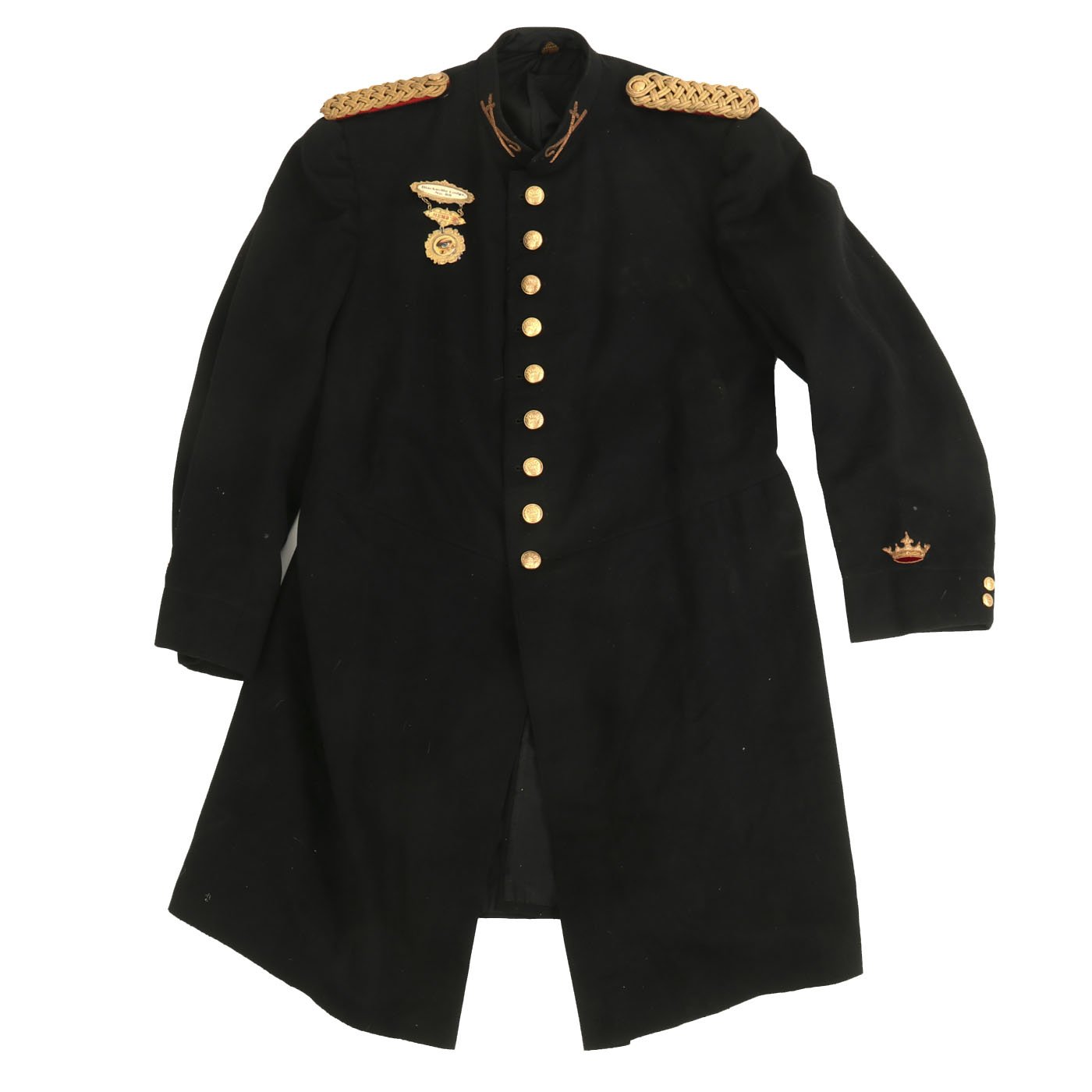 From vintage uniforms & rifles to new combat dress to grand