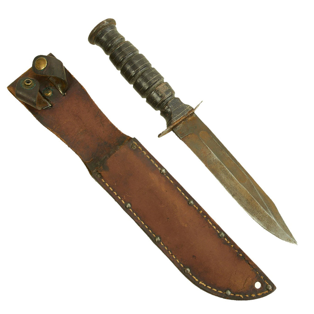 Original U.S. Vietnam War Era Mark 2 KA-BAR Fighting Knife by CONETTA in Leather Sheath Original Items