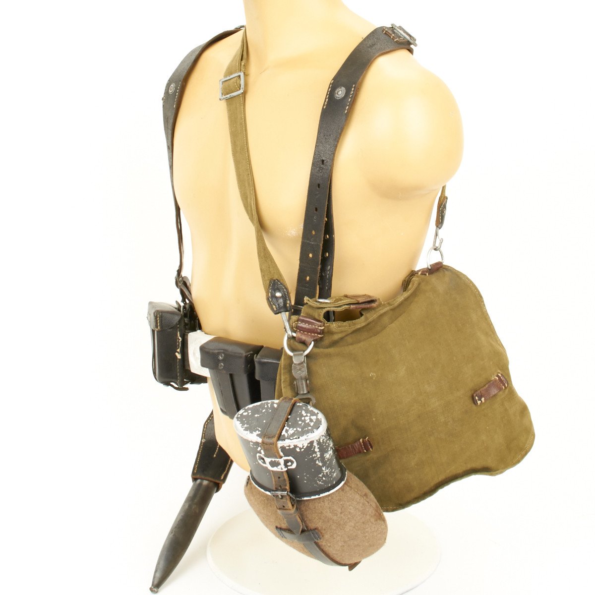 Original German WWII Infantry Set- Belt, Buckle, 98k Bayonet, Frog 